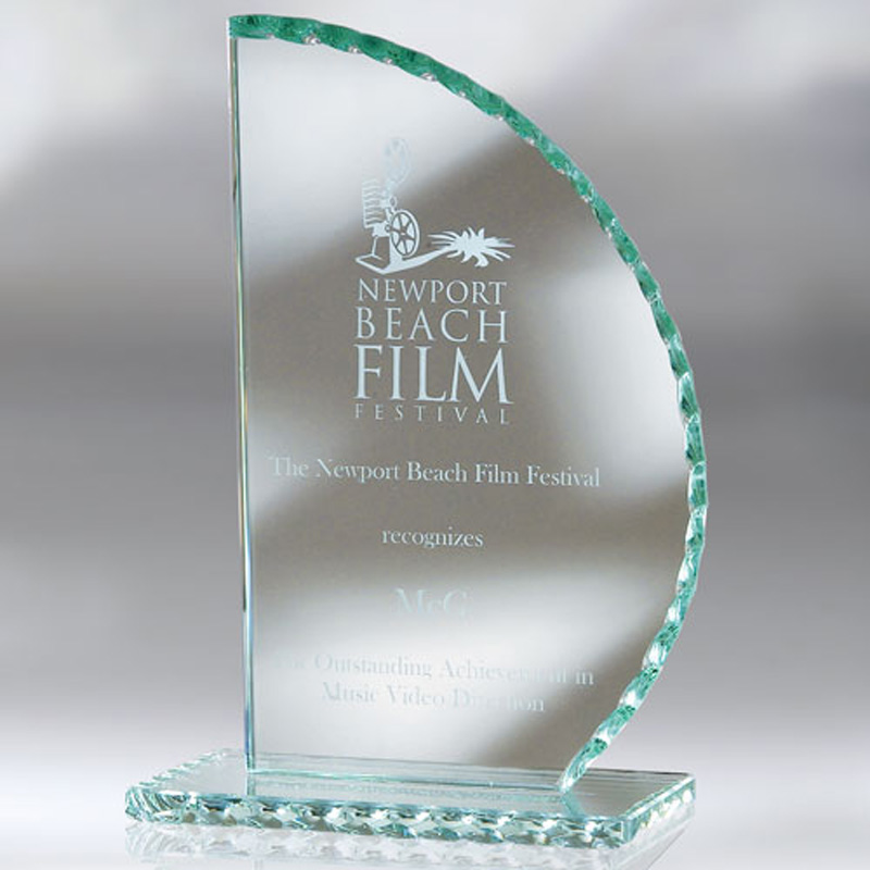 Scalp Pearl Edged Sail Award